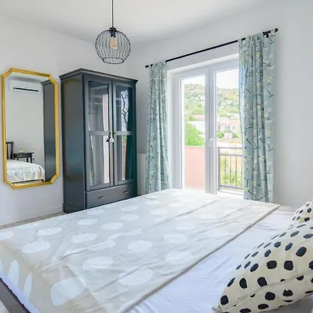 Apartment Luana With Private Pool Kasic